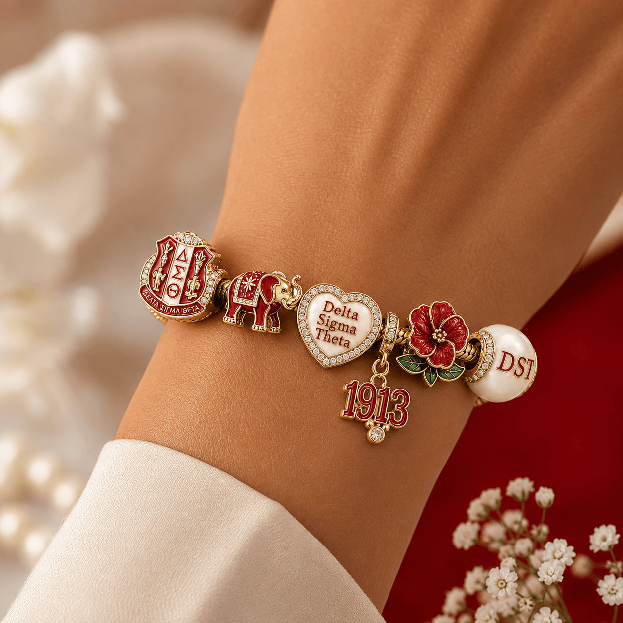DSTT Gold Charm Bracelet Set BMD